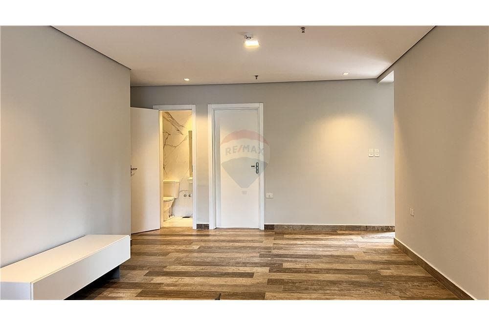 Amplio dpto 3 hab suite-Villa Morra, foto 3