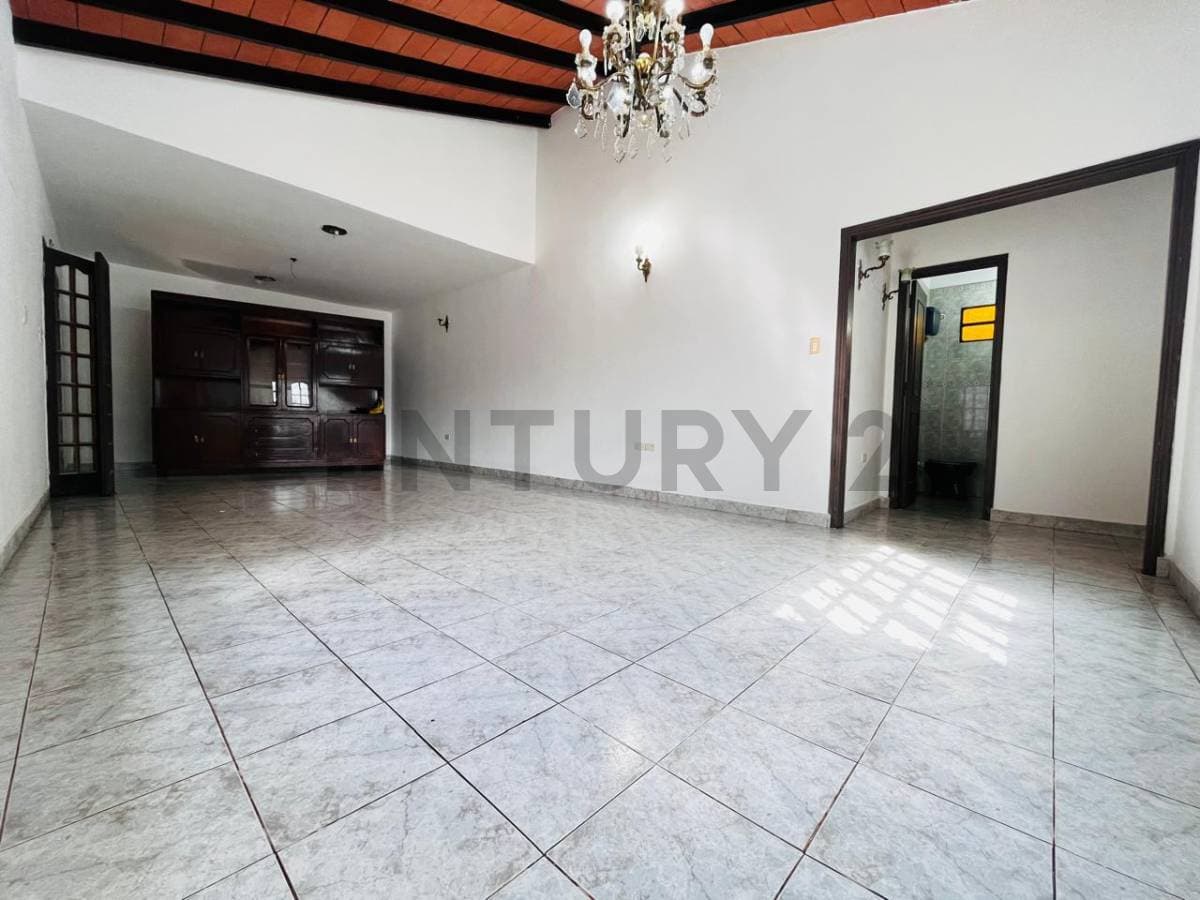 Casa en Fernando de la Mora zona norte, foto 2