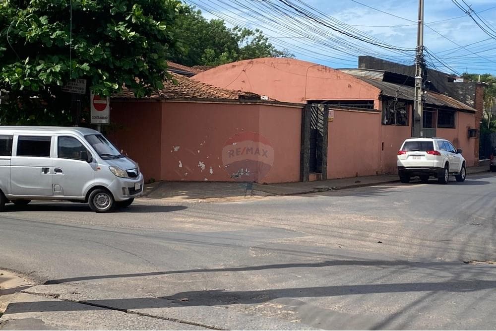 Propiedad en esquina a una cuadra de mariscal estigarribia, foto 5