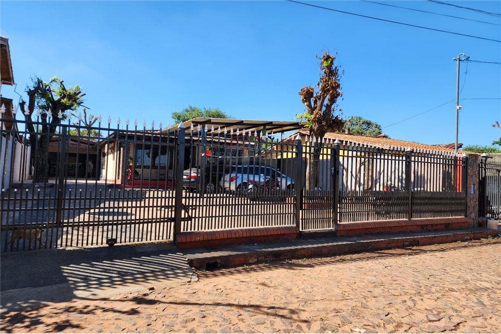 Vendo casa en Villa Elisa, zona petropar