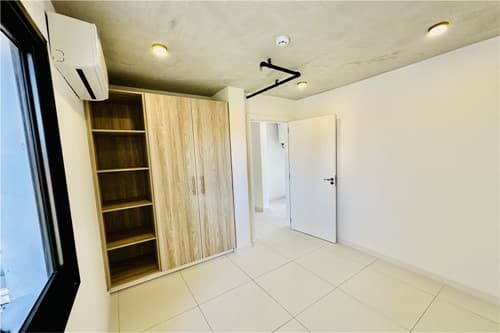 departamento con cochera en Las Mercedes, foto 3