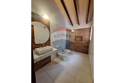 Casa-Venta-PY Asunción San Vicente, foto 3
