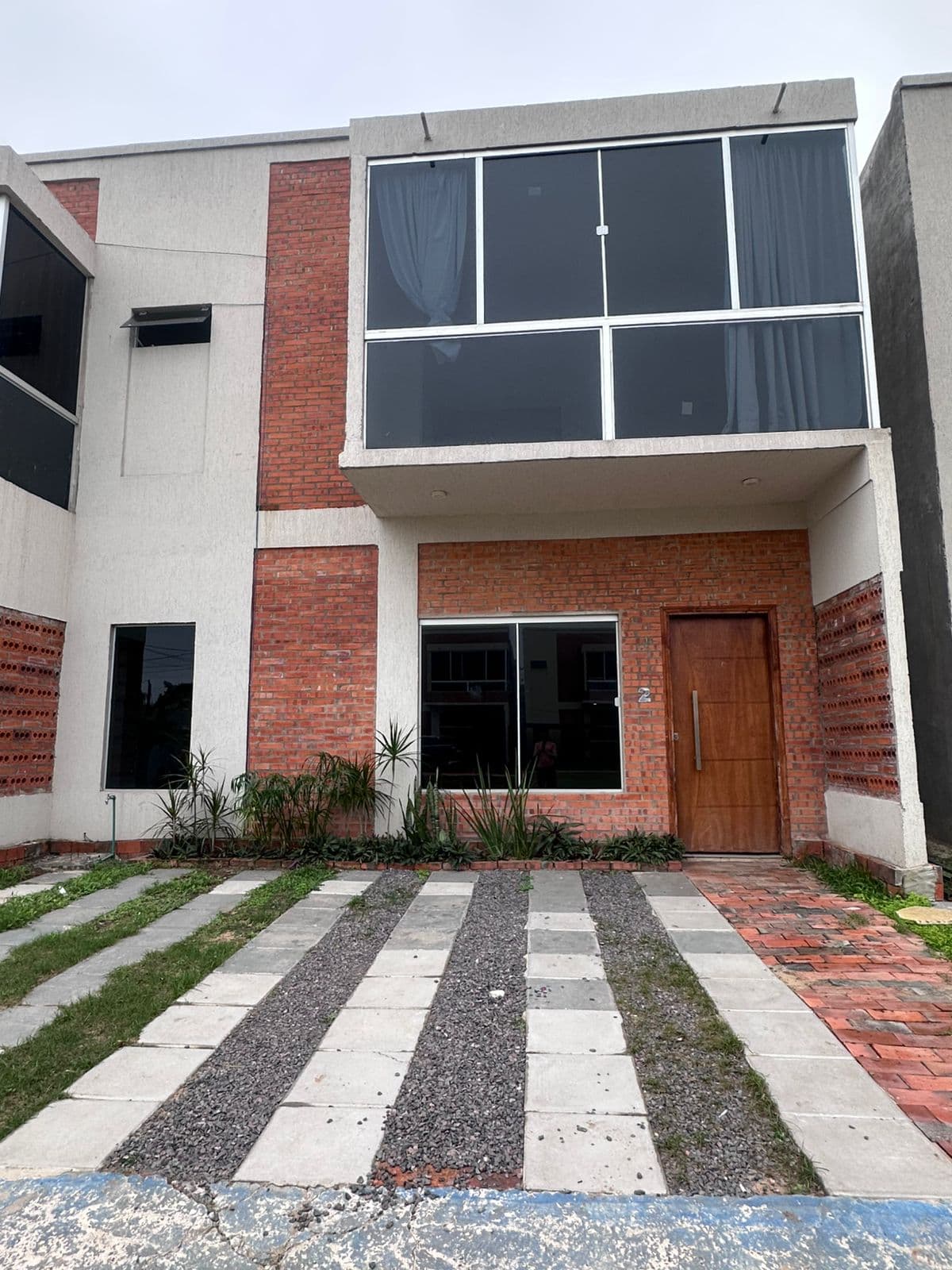 Alquiler de dúplex en zona bourbon – condominio agus III