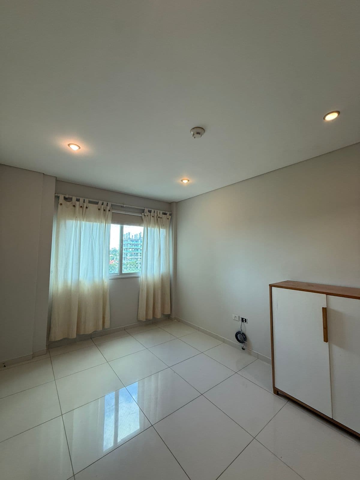 3100 USD - Amplio Depto. + (2 cocheras) En Edificio Martinica - Zona La Galeria, foto 2
