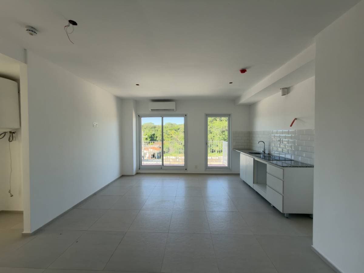 Departamento de 3 dormitorios en OGA Ciudad Jardín, Luque, foto 3
