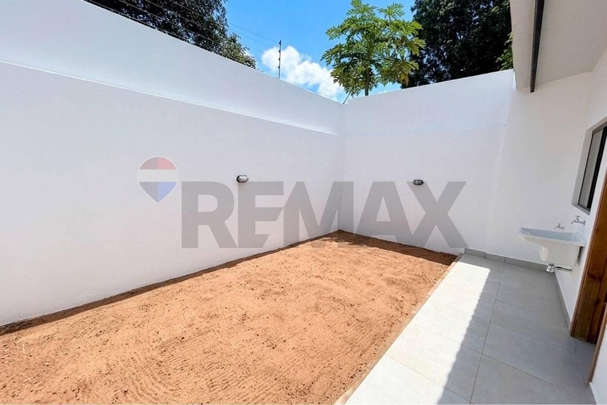 Chalet - Venta - Luque, Central, Paraguay, foto 4