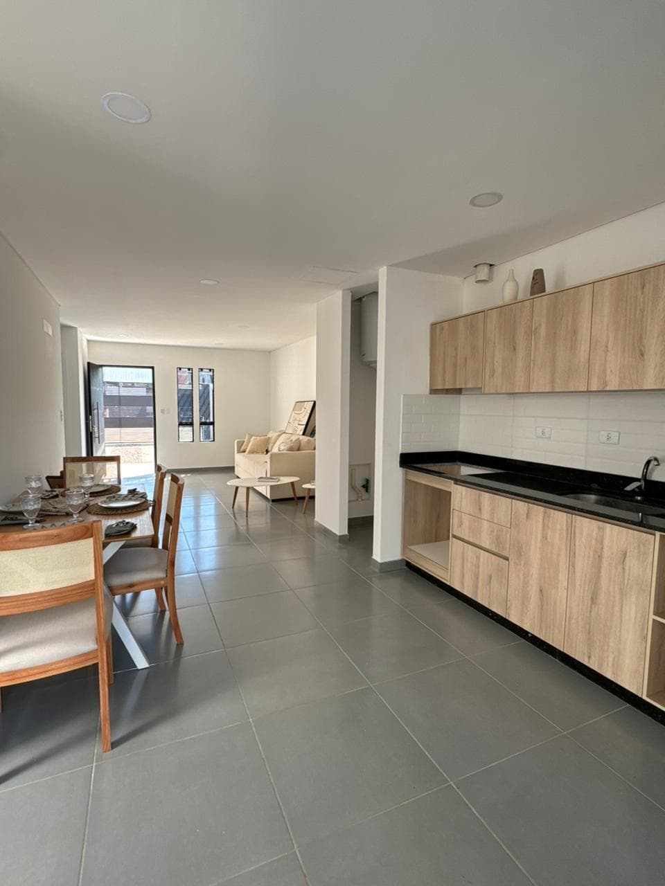 EN VENTA Dúplex 3 hab. a estrenar- en Luque, excelente ubicación, foto 4
