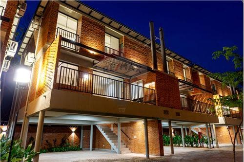 Alquilo vivienda en Town Houses Laguna