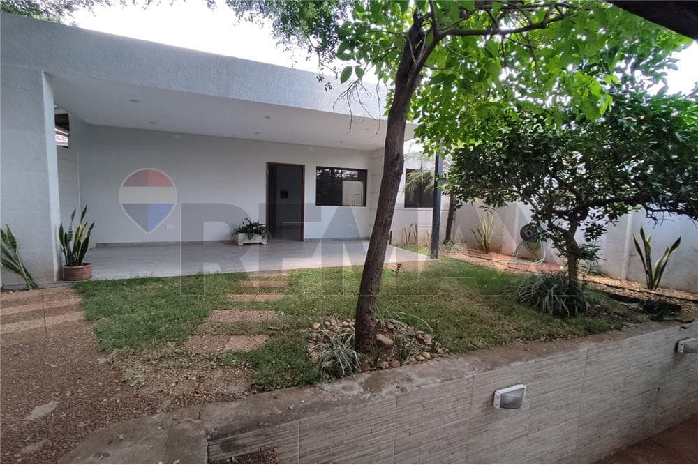 Chalet - Alquiler - Vista Alegre, Asunción, Paraguay