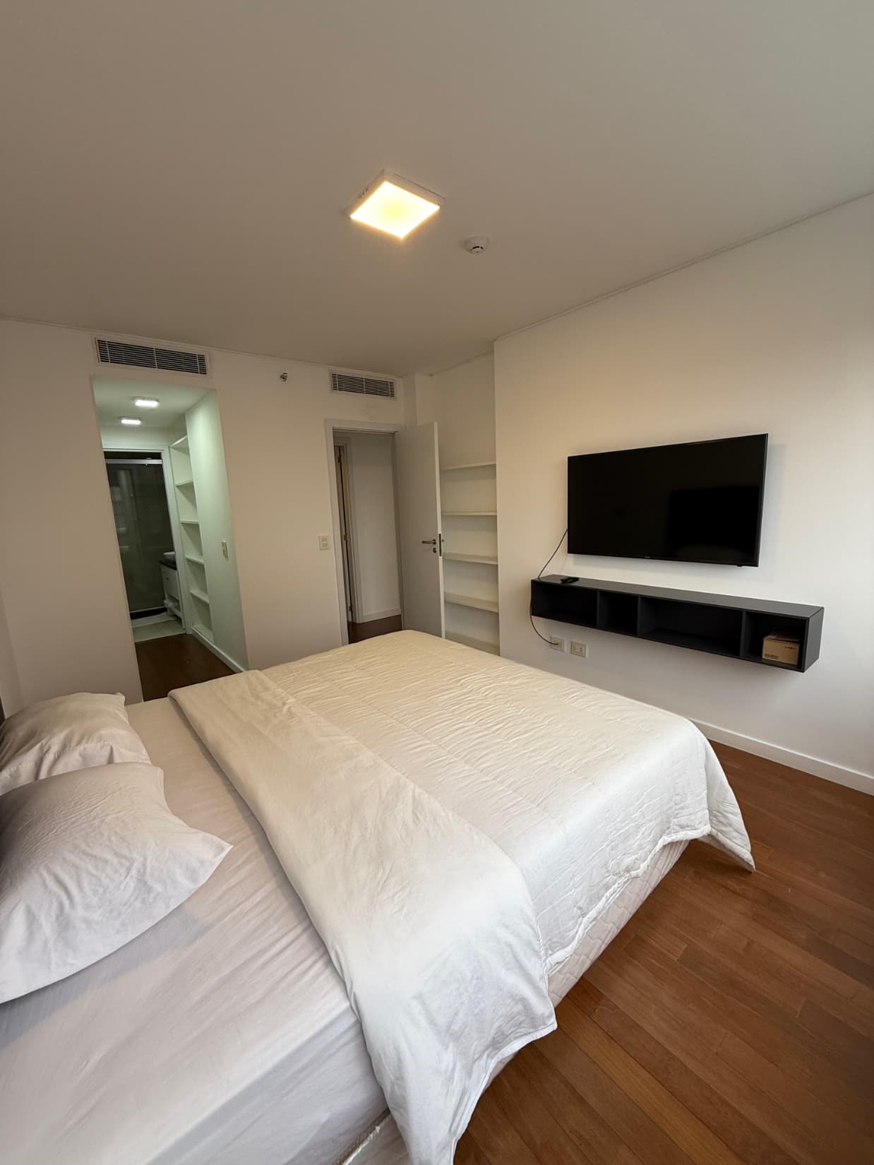 Amplio departamento de 2 dormitorios full amoblado — foto 4
