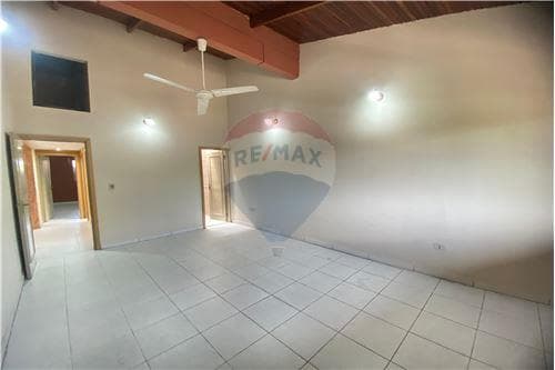 De departamento, lambare — foto 3