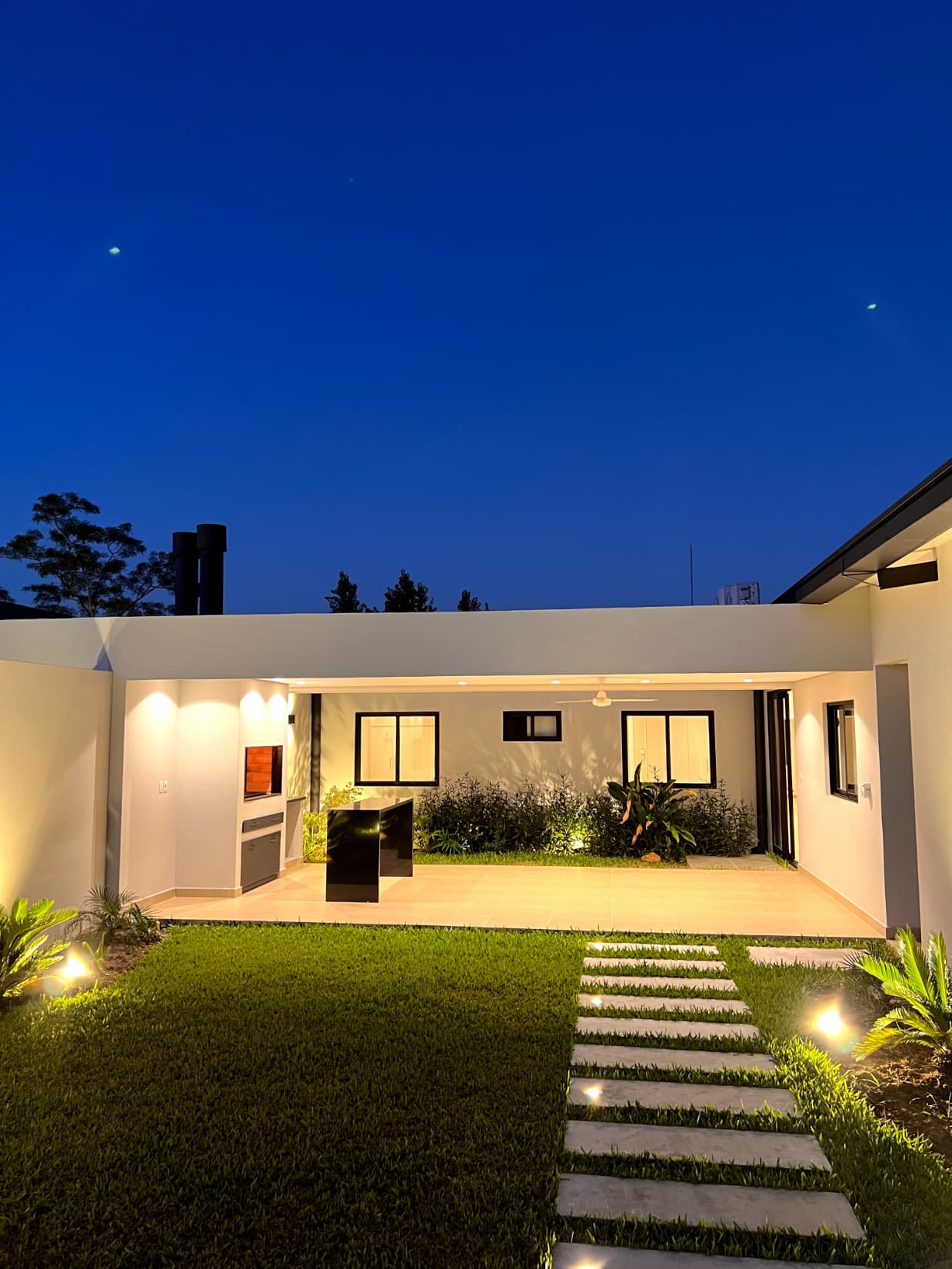 En venta residencia en surubi'i a estrenar, foto 2