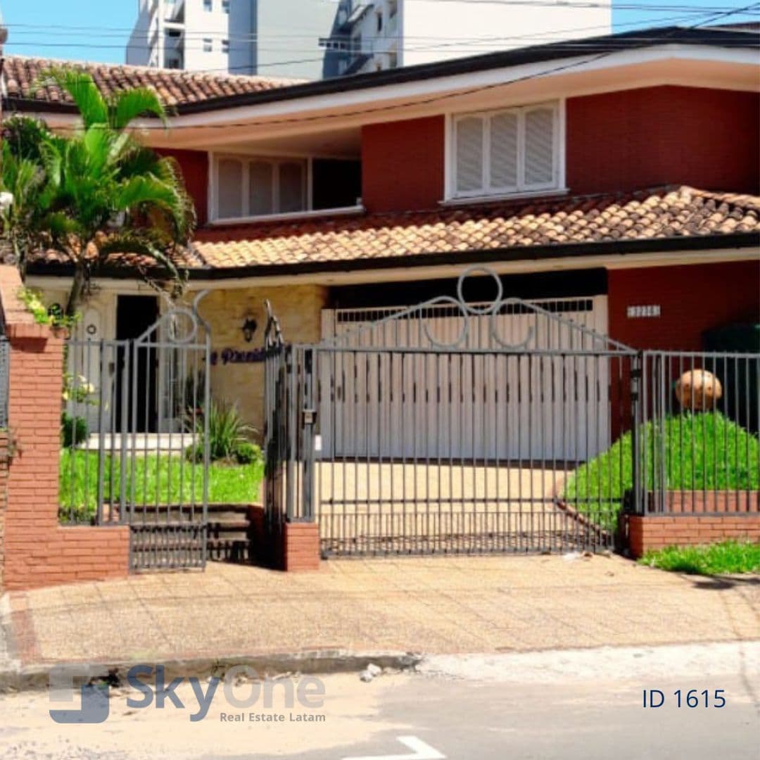 Amplia casa a 2 cuadras de av. Mariscal lópez – barrio Herrera, foto 1