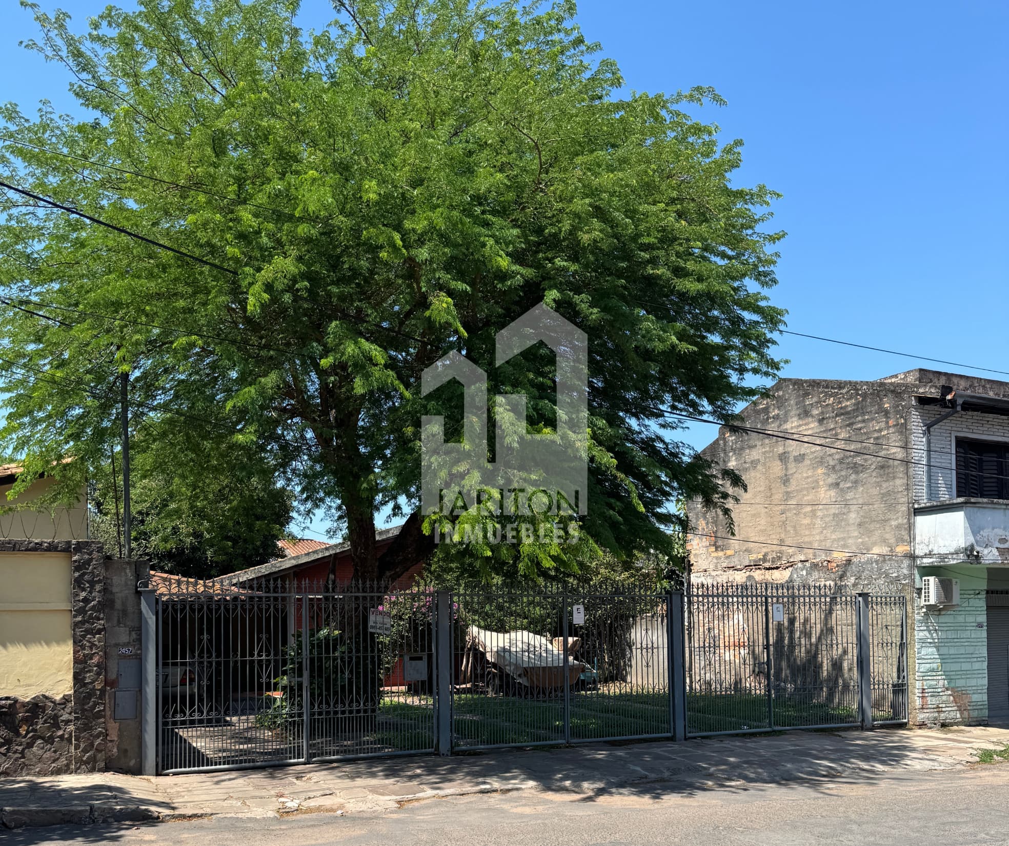 En Venta Casa A Refaccionar O Demoler En El B° Sajonia