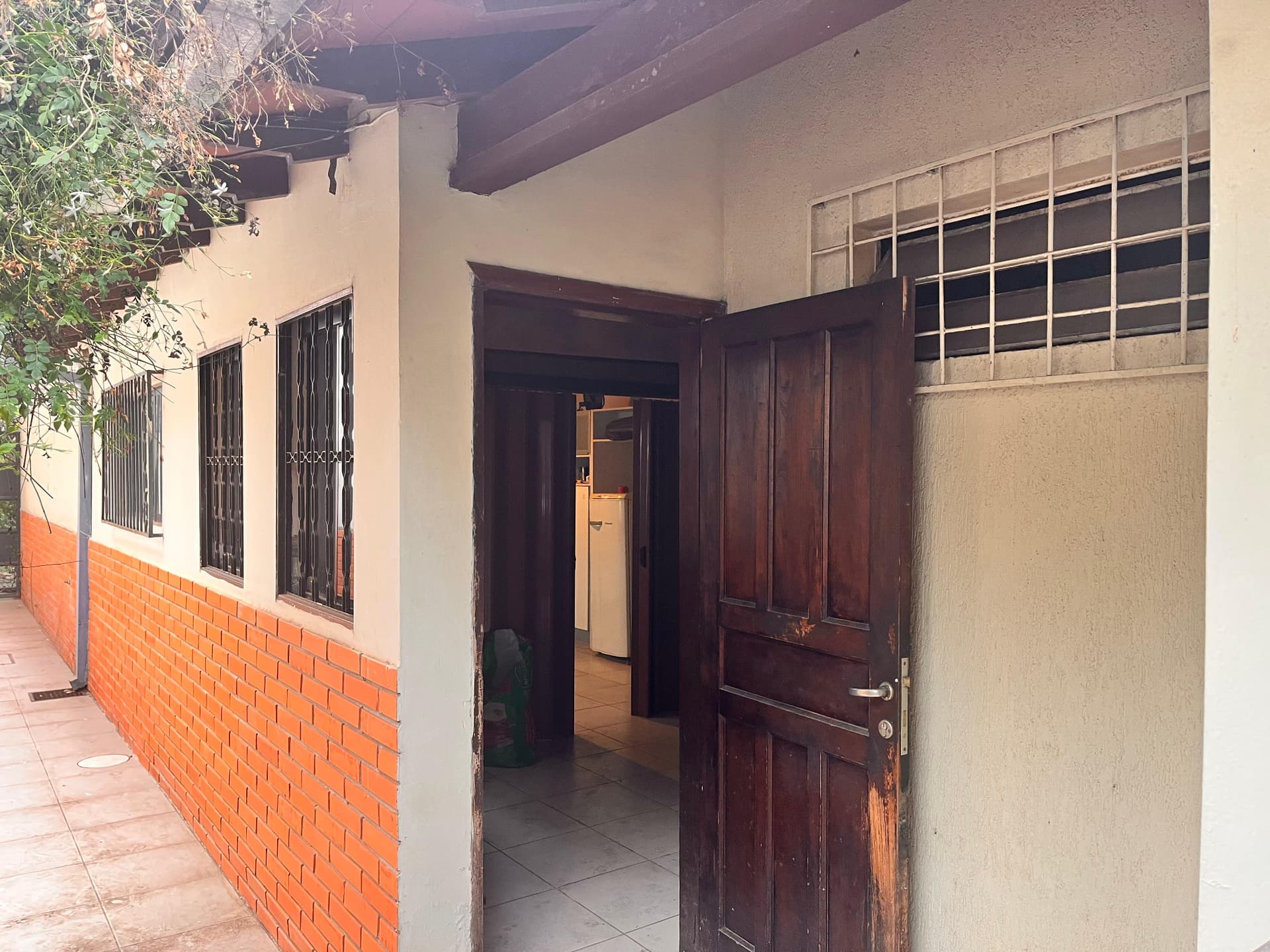 En venta | terreno con casa | barrio Herrera, foto 4