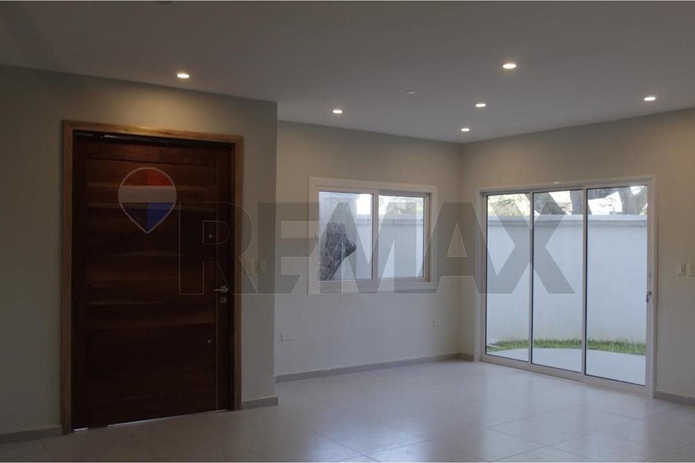 En Venta -Duplex - Carlos Antonio López, Asunción, Paraguay — foto 4