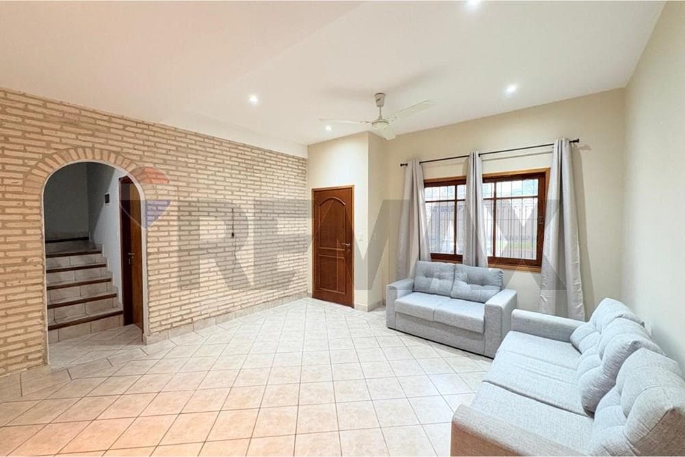 Casa sobre avenida laguna grande, foto 3