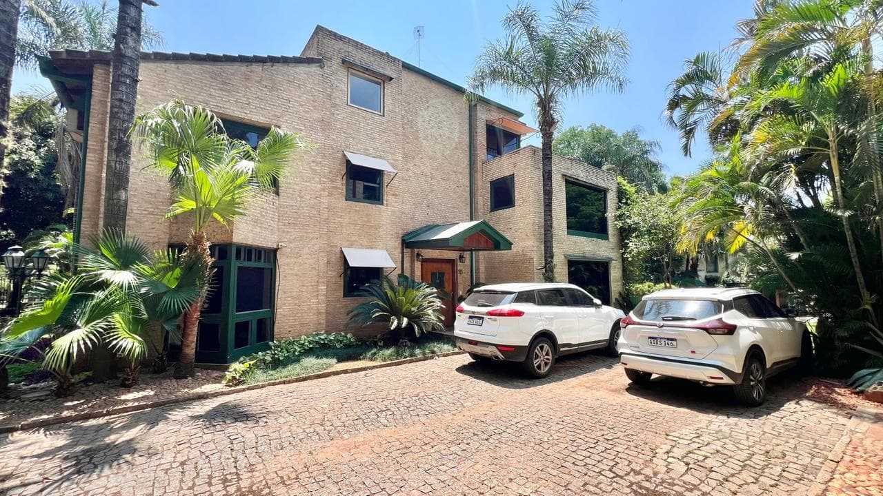 En Alquiler Casa amoblada, con 3 suites, en Condominio, foto 3