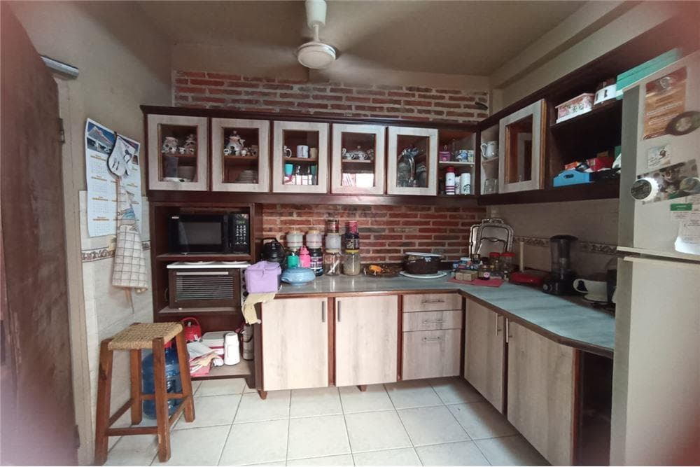 Hermosa casa con piscina en mbocayaty — foto 5