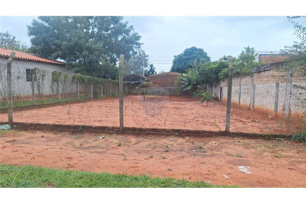 Terreno en venta en Luque costa sosa