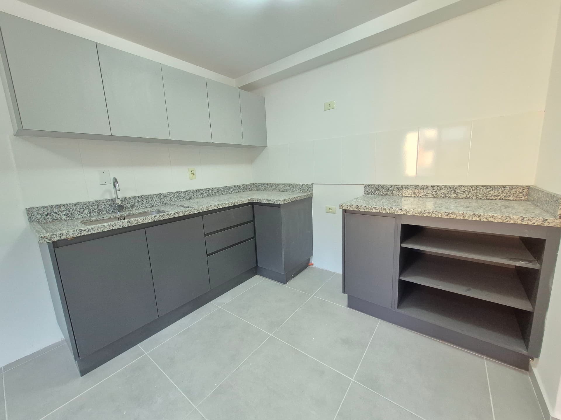 Moderno Departamento De 2 Dormitorios Con Cochera Zona Semi Céntrica, Plaza Italia, foto 3