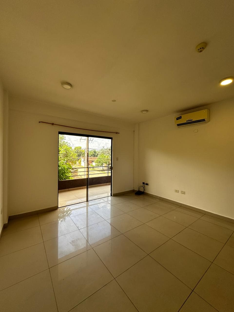 Departamento en barrio Herrera, foto 2