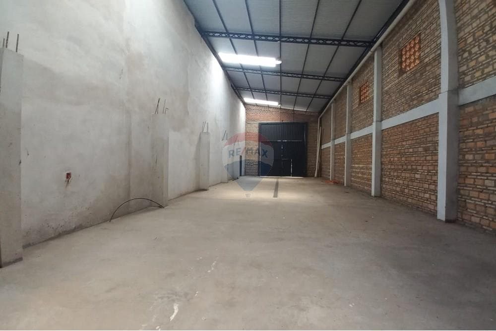 Depósito - Alquiler - San Lorenzo, Paraguay, Perfecto para ti!, foto 5