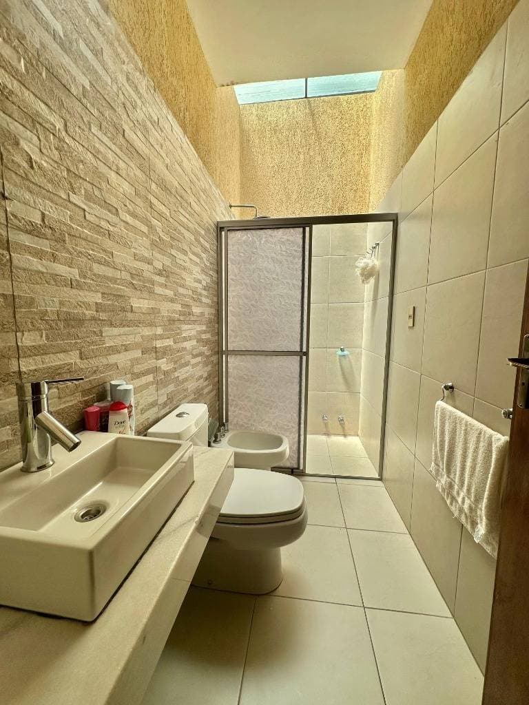 Oportunidad única en la ciudad de Lambaré - venta de amplia casa, foto 5