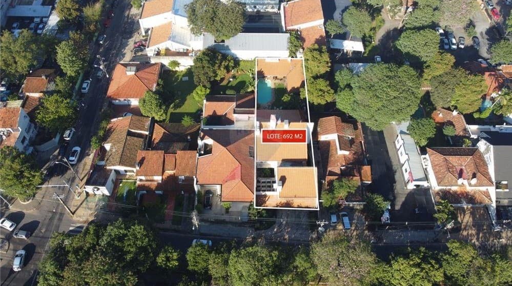 En venta Casa Sobre Guiddo Boggiani - Asunción, foto 2