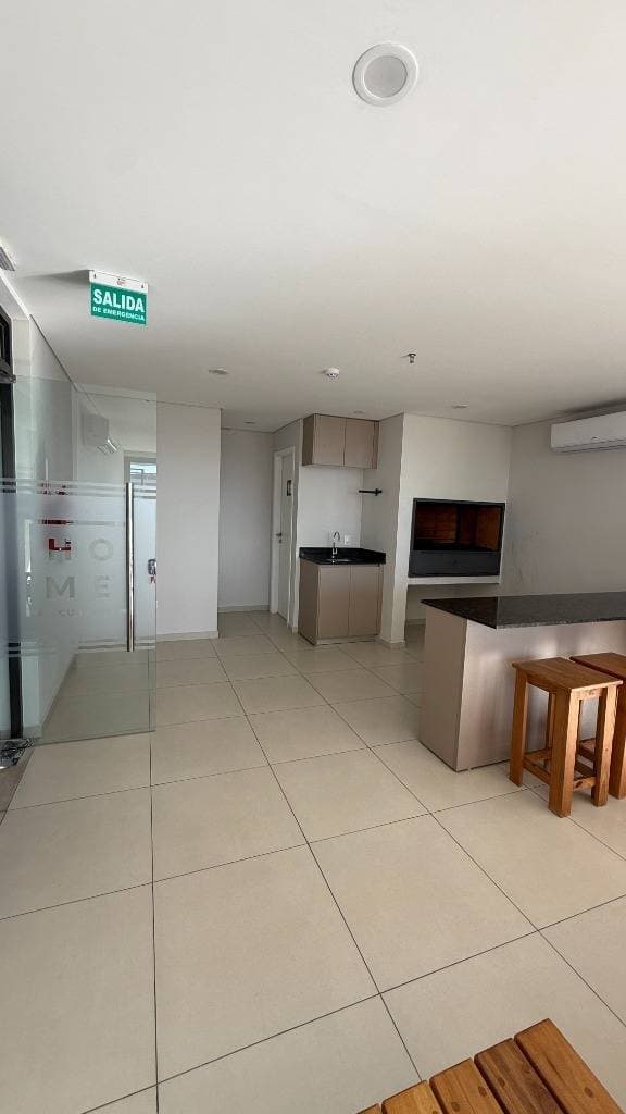 Depto amoblado en edificio home ykua sati — foto 3
