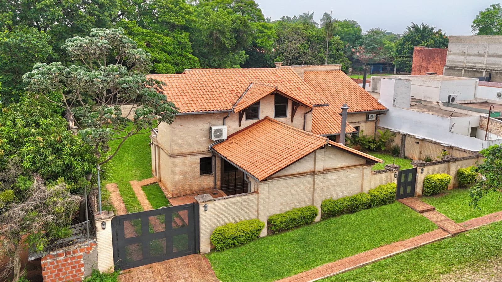 Casa zona avda. Laguna grande - barrio san miguel, San Lorenzo, foto 1