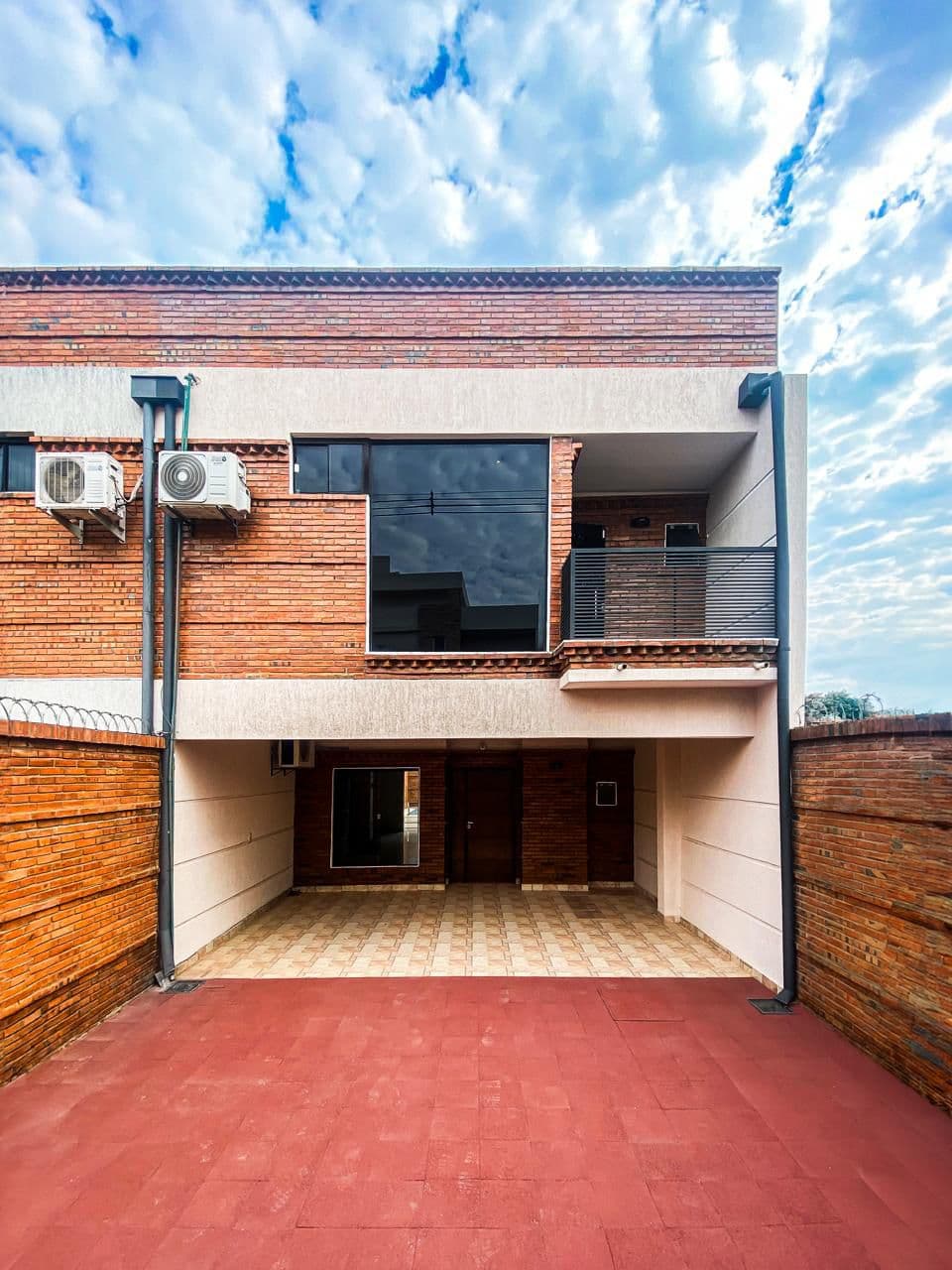 Vendo dúplex en fernando zona sur