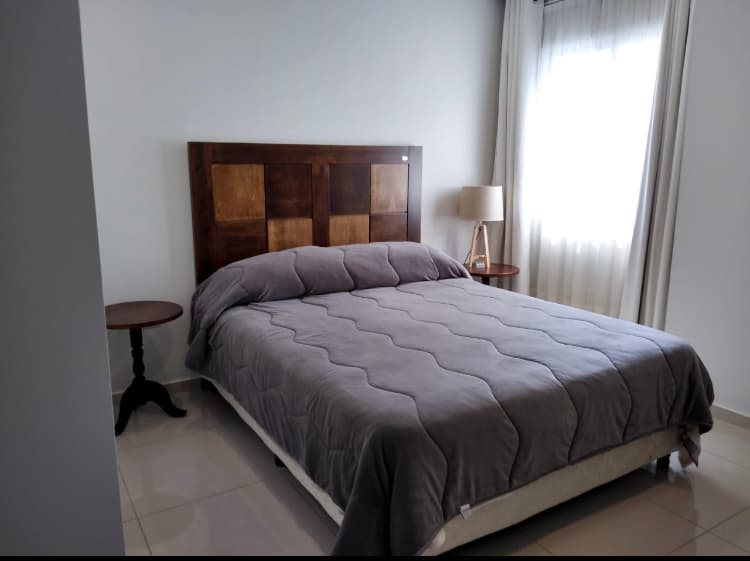 Hermoso departamento amoblado zona Villa Morra, foto 3
