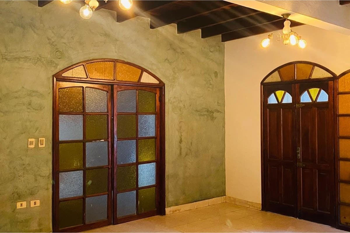 Amplia residencia en laurelty, Luque, foto 3
