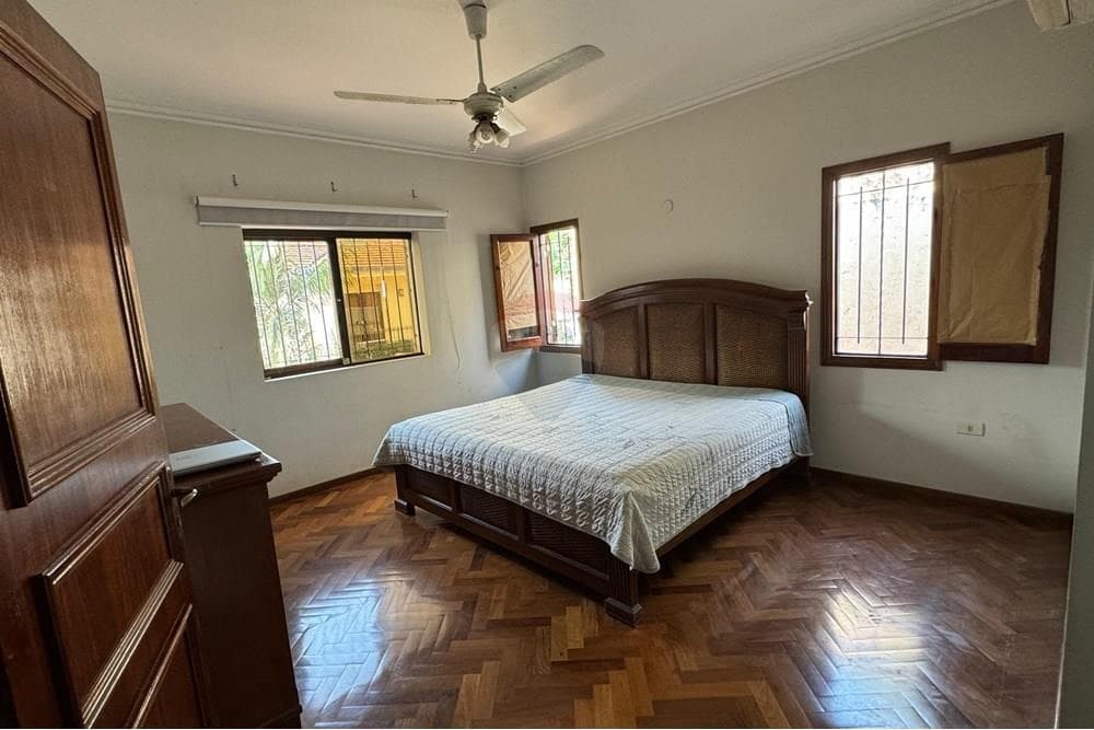 Amplia casa en mariscal estigarribia, foto 4