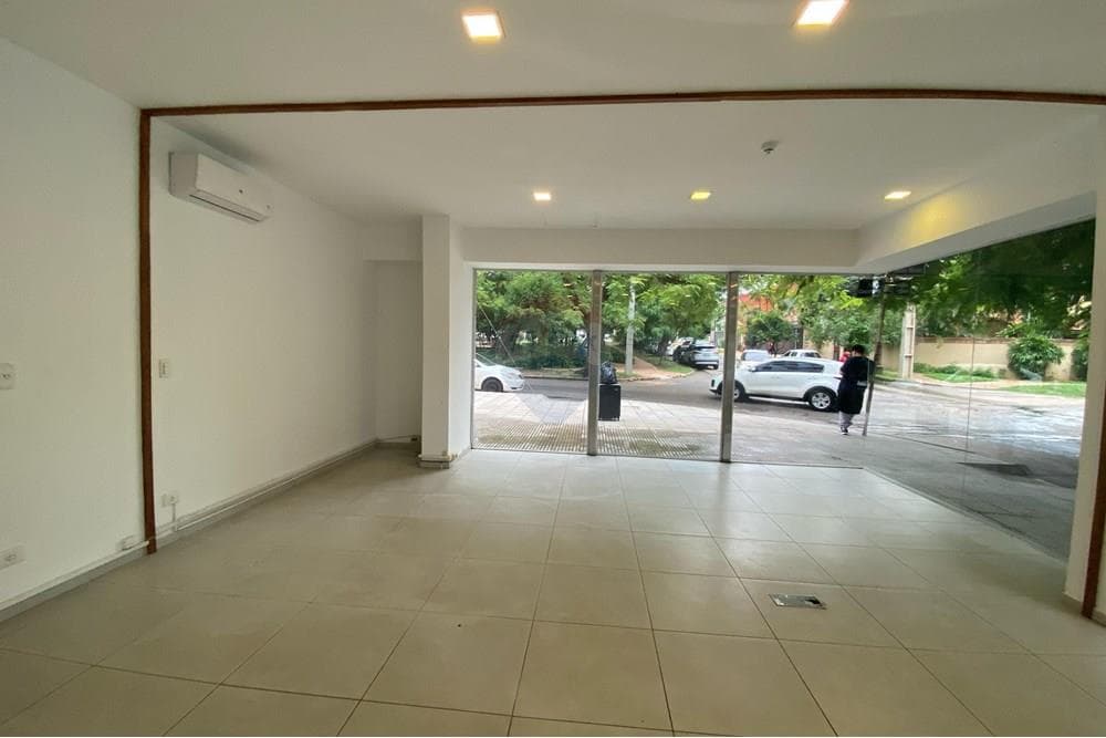 Local Comercial - Alquiler - Paraguay Asunción Madame, foto 3