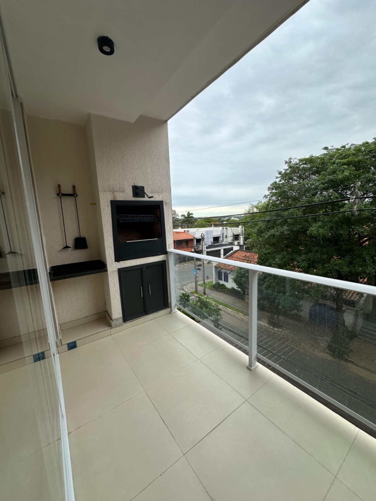 En Venta Departamento De 3 Dormitorios En Carmelitas, foto 4