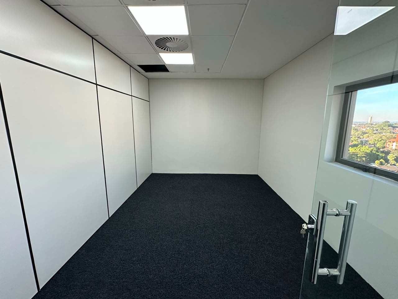 En alquiler oficina corporativa - torre las americas — foto 4