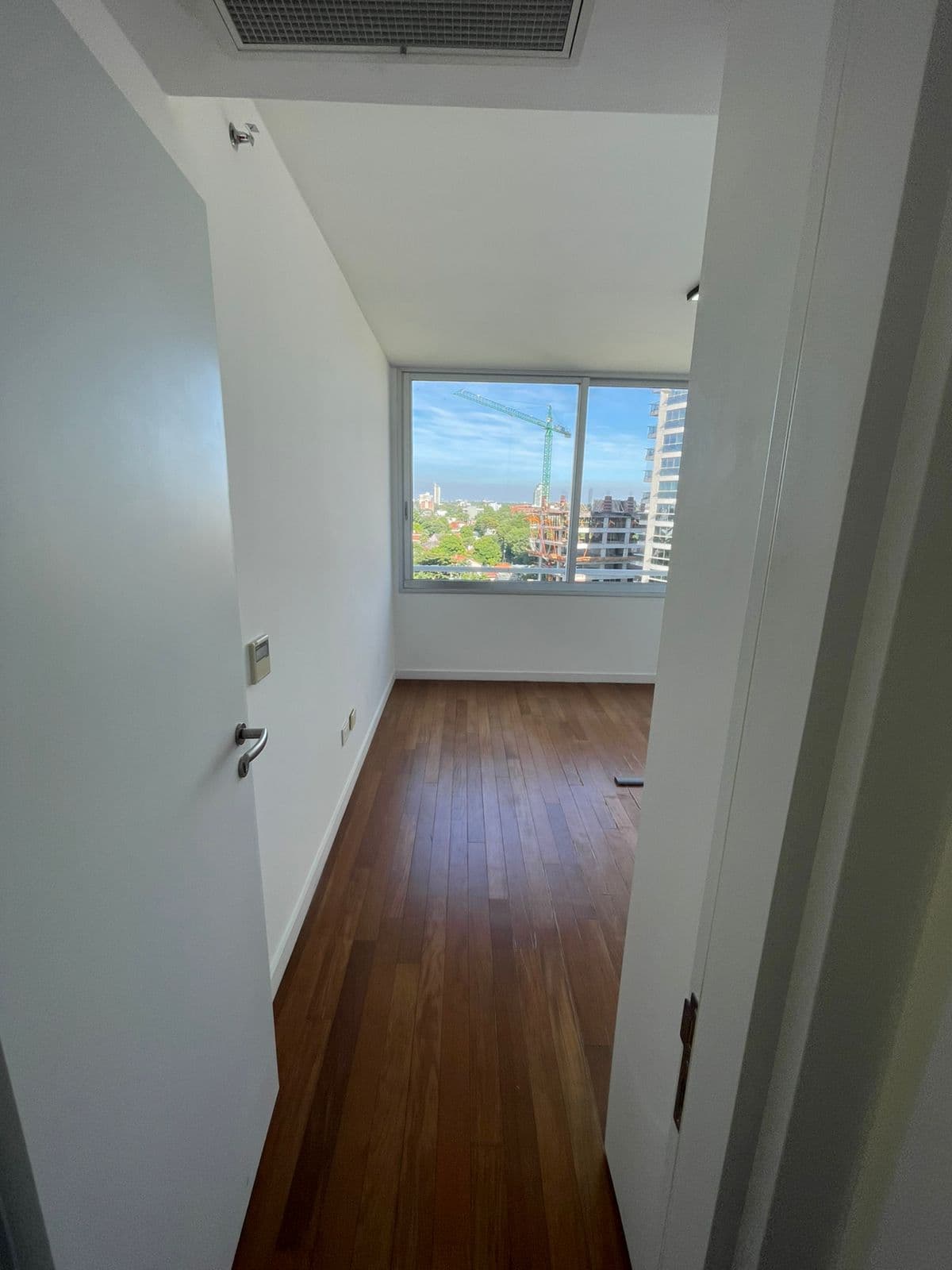 departamento de dos dormitorios en el edificio SkyTower — foto 4