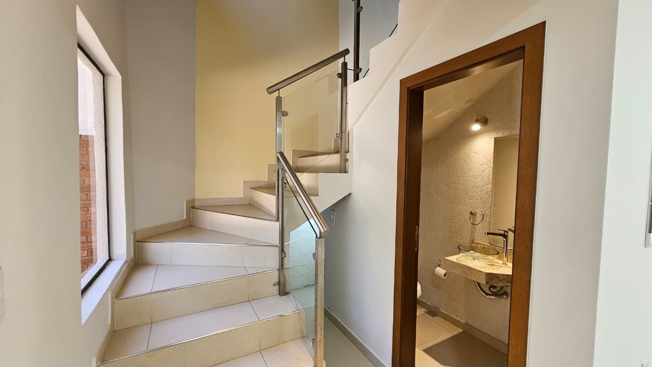 En alquiler | dúplex moderno en zona premium | vista alegre, foto 5