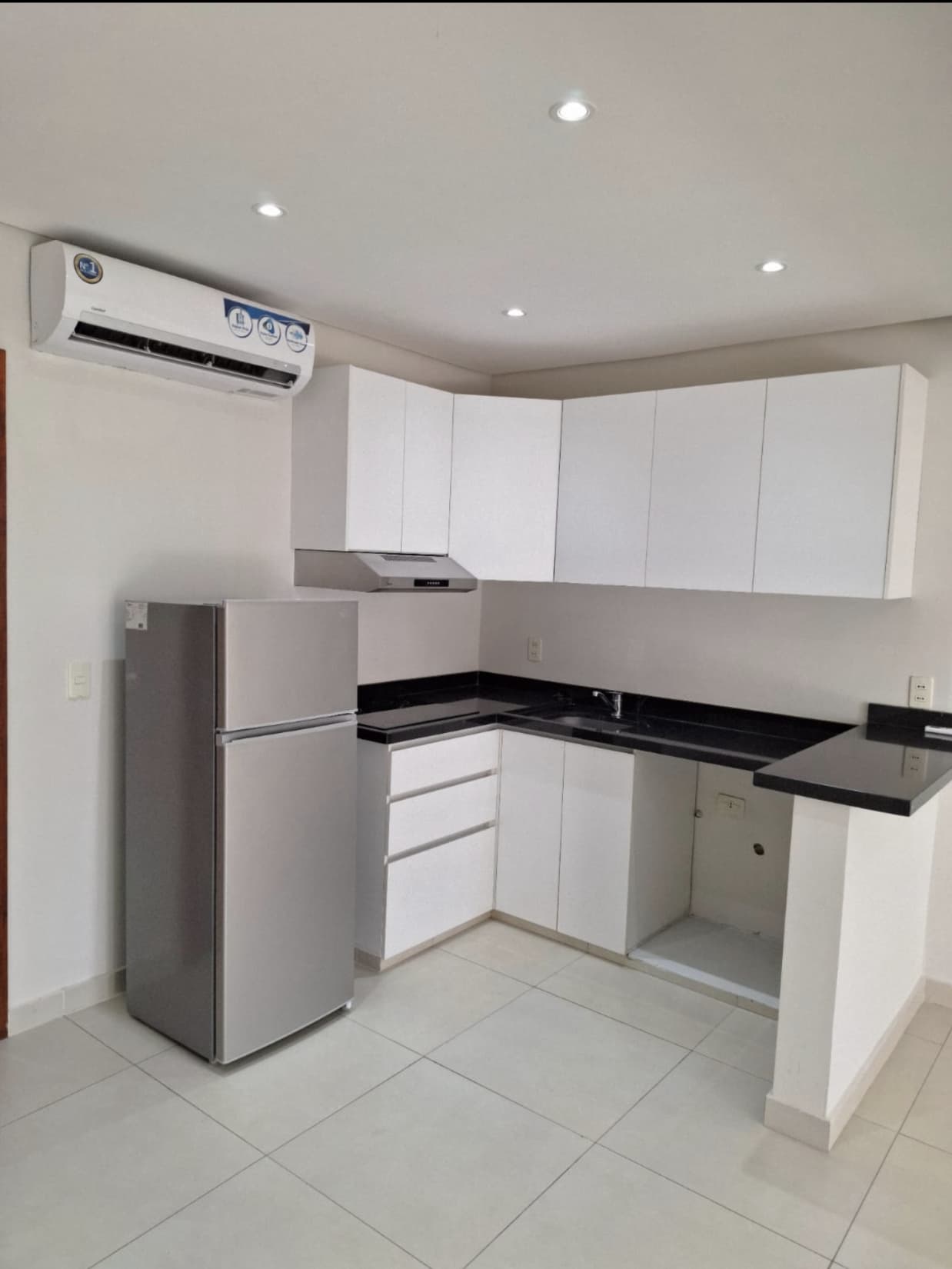Se alquila hermoso departamento zona Shopping Pinedo