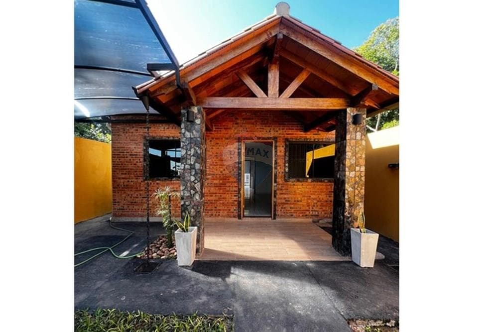 Casa - Alquiler - Lambaré, Paraguay — foto 2