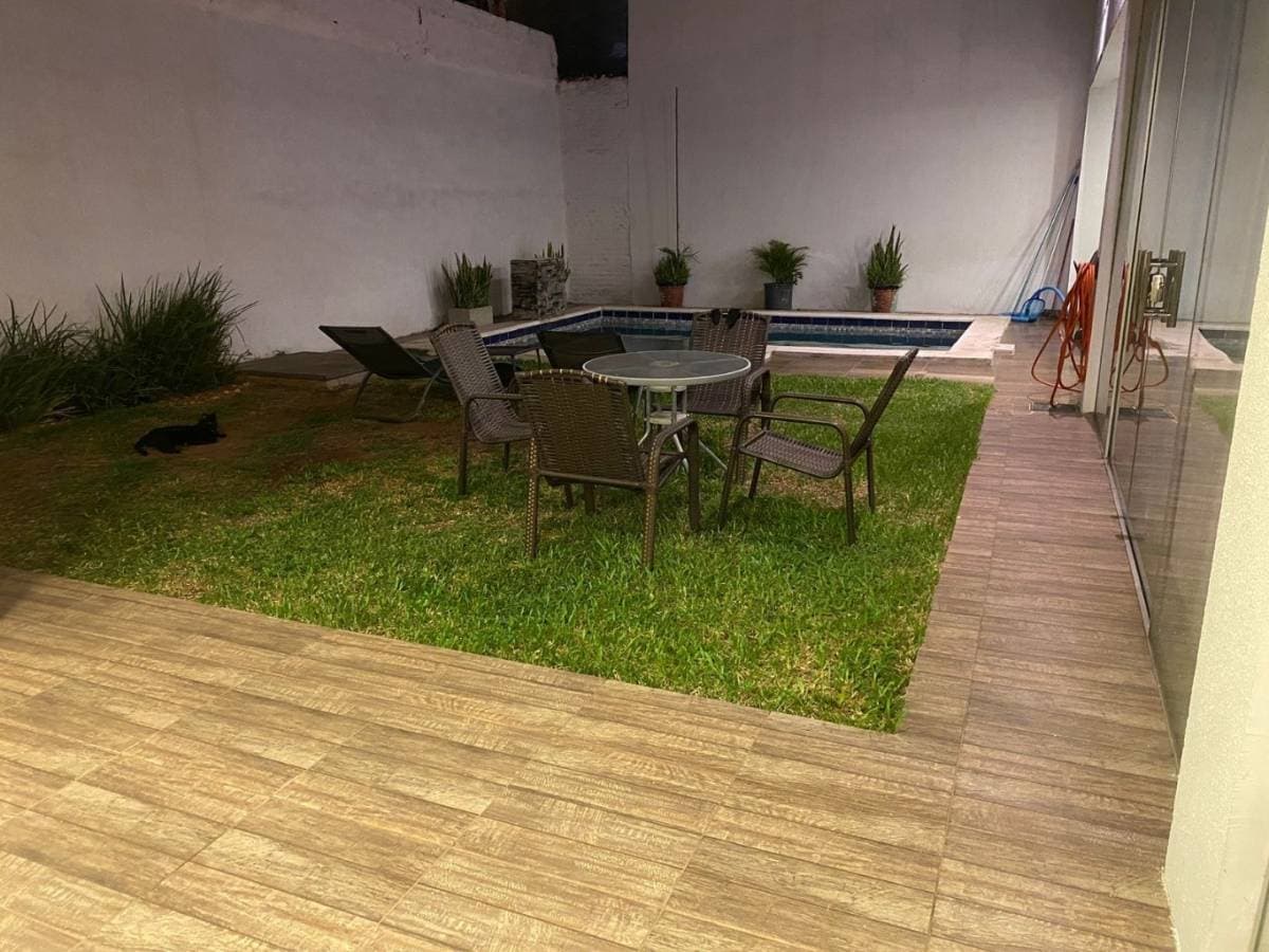 Amplia Casa En Lambare, foto 3