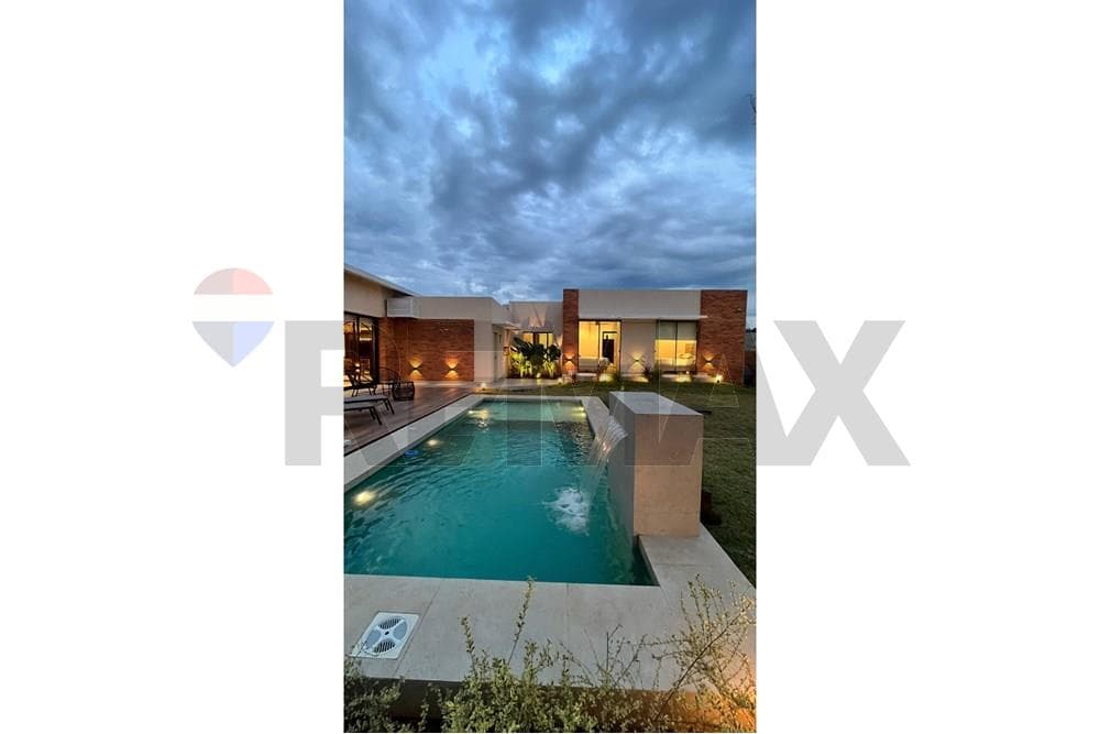 Exclusiva y Amplia Vivienda en San Bernardino, Zona Country Club, foto 4