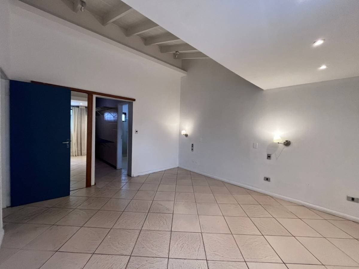 Se alquila residencia a media cuadra del Cit — foto 4