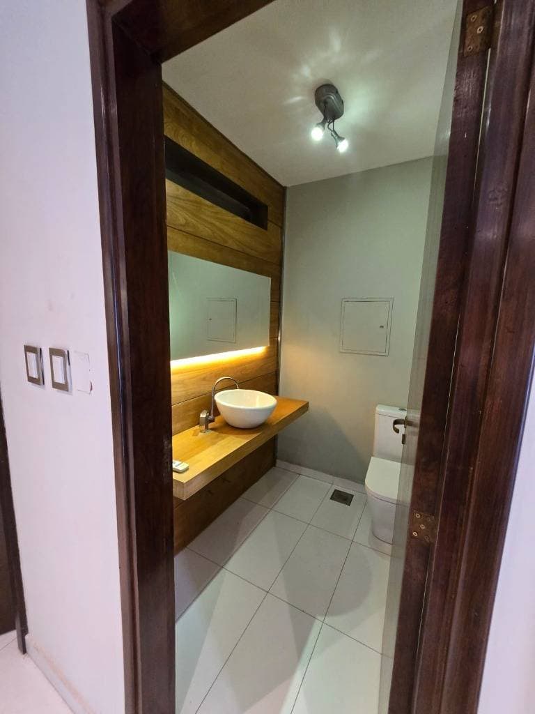 Casa de 4 dormitorios en ycua sati, foto 4