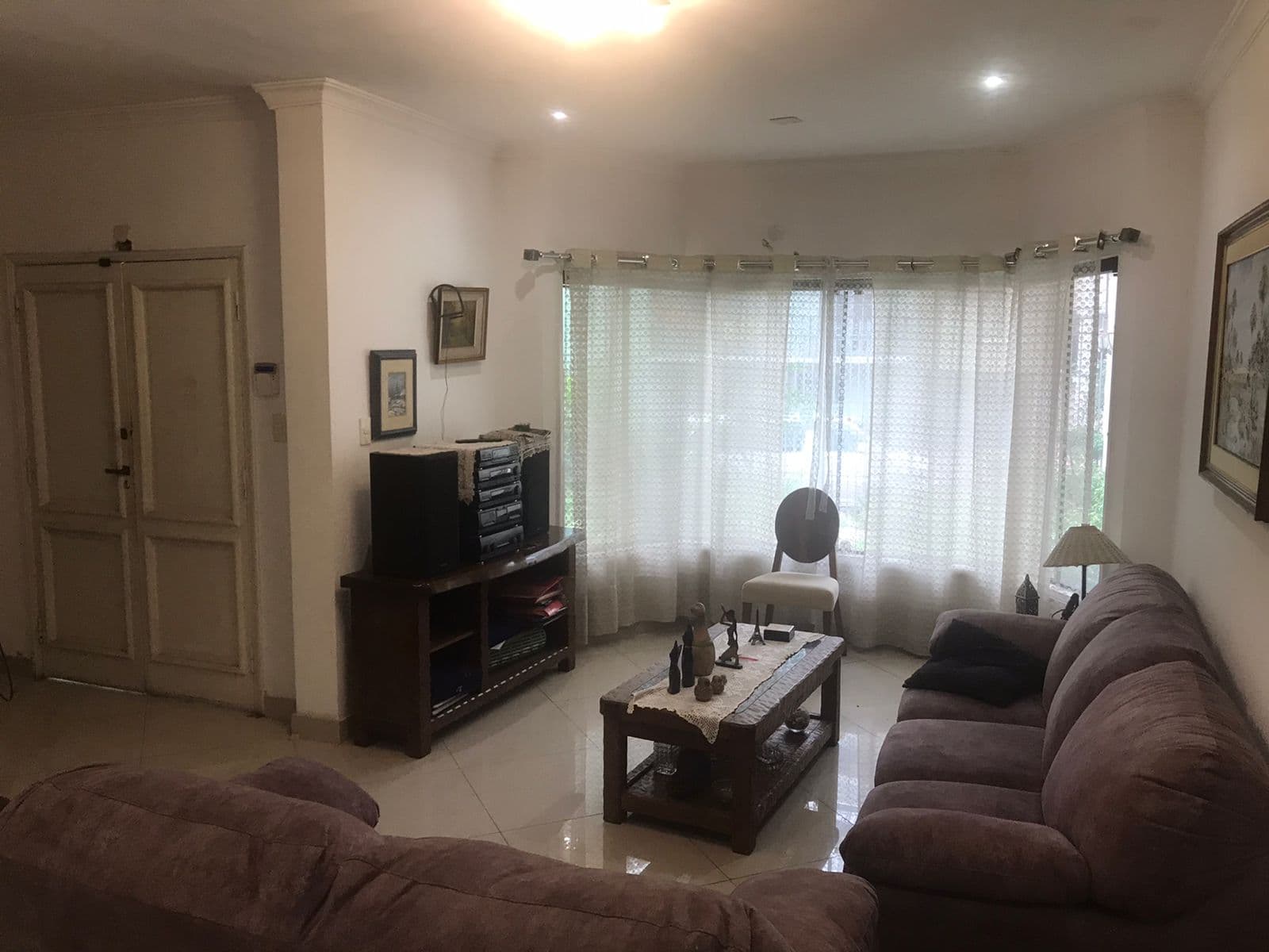 Vendo casa en esquina en sajonia