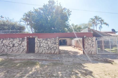 Alquilo casa en lambare