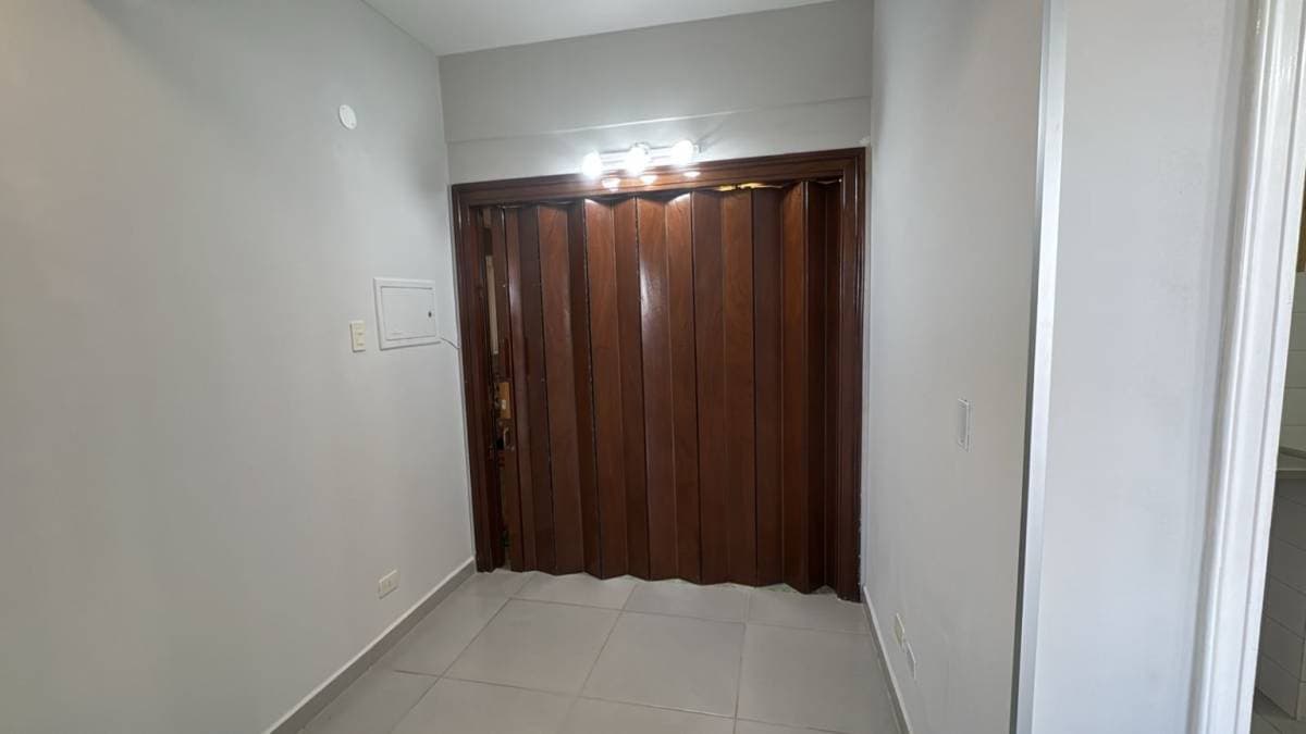 Consultorio medico en edif medico profesional, san roque - id 50314, foto 2