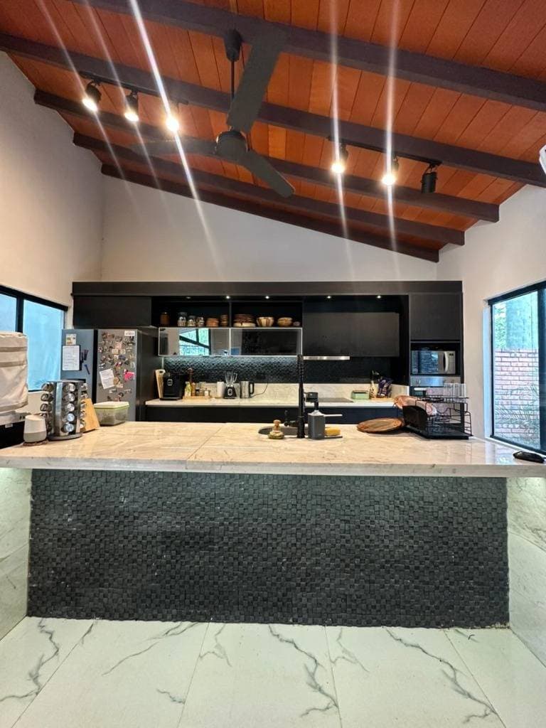Casa amoblada con 4 dormitorios en suite en San Bernardino — foto 2